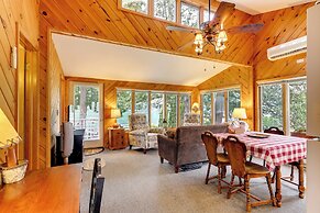 Waterfront Cottage on Lake George w/ 2 Docks!