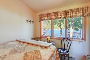 Waterfront Cottage on Lake George w/ 2 Docks!