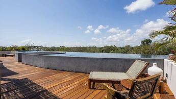 Hidden Gem With Private Pool and Rooftop Terrace