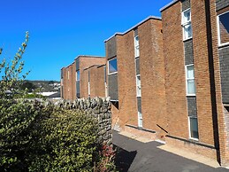 Flat 17, The Stones