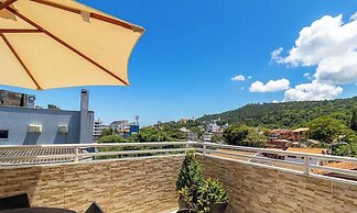 Penthouse W/terrace 5 min From the Beach Cos302