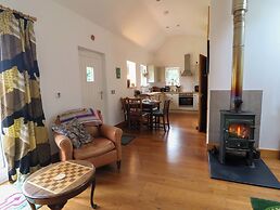 Delfryn, Llandeilo