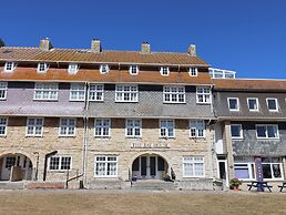 Flat F Bay House