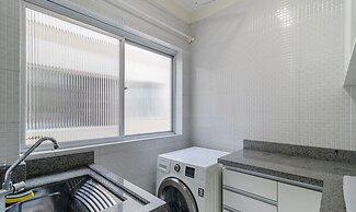 Complete apt w Privileged Location Floripa Csu0402