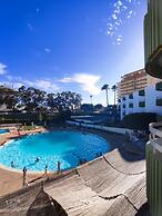 Torre Verde Balcony Pool View Flat