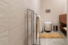 Gaia Superb Terrace Studio