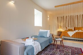 Gaia Superb Terrace Studio