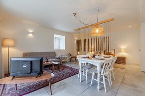 Gaia Superb Terrace Studio