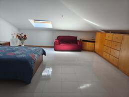 Beach Pool Villa Near Esposende Ap lia