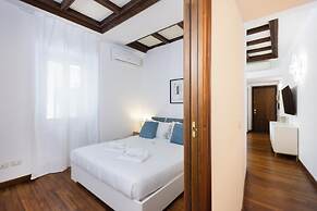 Vicolo Trevi Apartment