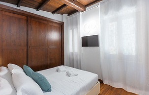Vicolo Trevi Apartment
