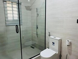 Reens Suites and Apartment