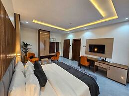 Reens Suites and Apartment