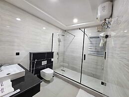 Reens Suites and Apartment