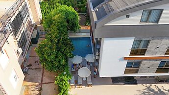 Solmare Suites