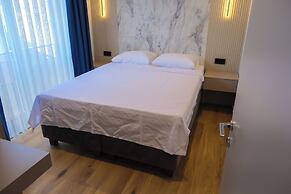 Solmare Suites