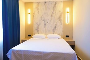 Solmare Suites