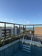 Cabo Branco | Studio + Rooftop Pool