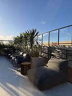 Cabo Branco | Studio + Rooftop Pool