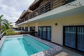 Aldea Thai by The Collection