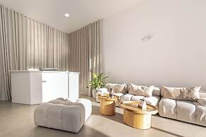 Metropolitan Living by HOUSY