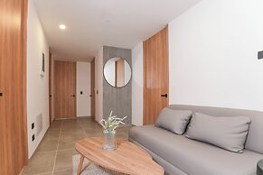 Metropolitan Living by HOUSY