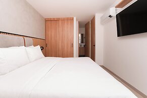 Metropolitan Living by HOUSY