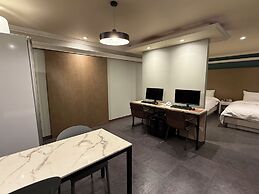 May Hotel