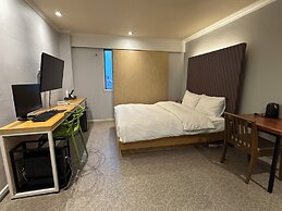 May Hotel