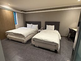 May Hotel