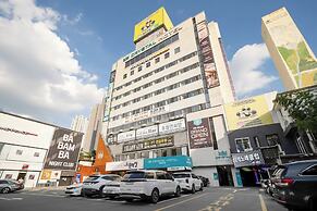 Crystal Hotel
