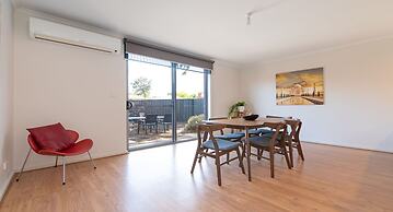 Unwind Adelaide City Condo