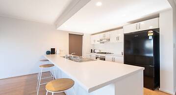 Unwind Adelaide City Condo