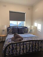 Unwind Esplanade Beach Escape no 10