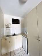 Unwind Glenelg Studio Apartment no 30
