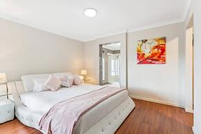Unwind Bulla Hill Heights Retreat