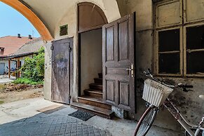 Old Town Heritage Suites