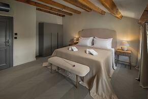 San Tomasini Heritage Hotel