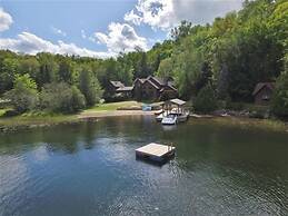 455 Faraday Lake 3 Bedroom Cottage