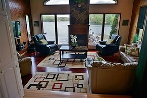 455 Faraday Lake 3 Bedroom Cottage