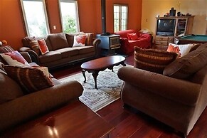 455 Faraday Lake 3 Bedroom Cottage
