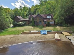 455 Faraday Lake 3 Bedroom Cottage