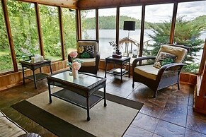 455 Faraday Lake 3 Bedroom Cottage