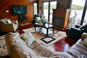 455 Faraday Lake 3 Bedroom Cottage