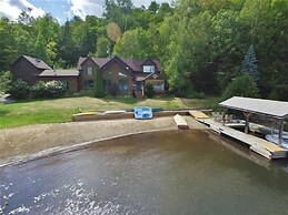 455 Faraday Lake 3 Bedroom Cottage