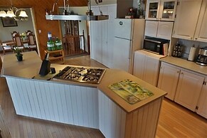 455 Faraday Lake 3 Bedroom Cottage