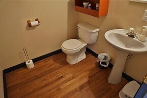 455 Faraday Lake 3 Bedroom Cottage