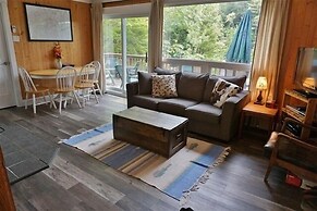 156 Eels Lake 2 Bedroom Cottage