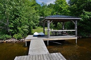 156 Eels Lake 2 Bedroom Cottage