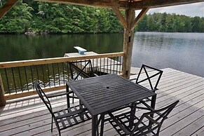 156 Eels Lake 2 Bedroom Cottage